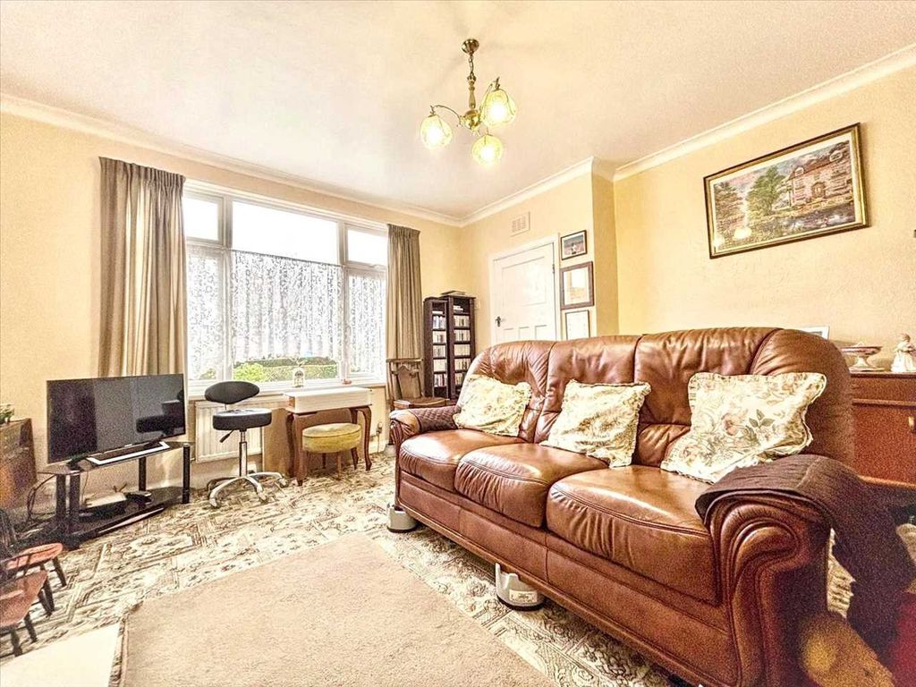 Property photo 3 of 23