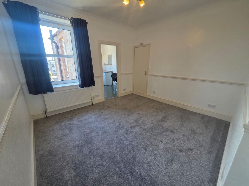 Property photo 2 of 8 Photo 2