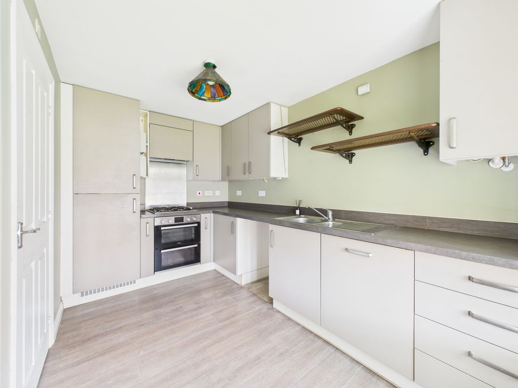 Property photo 2 of 18 Kitchen