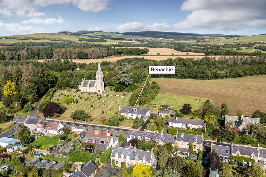 Property photo 1 of 33 Benachie-02.Jpg