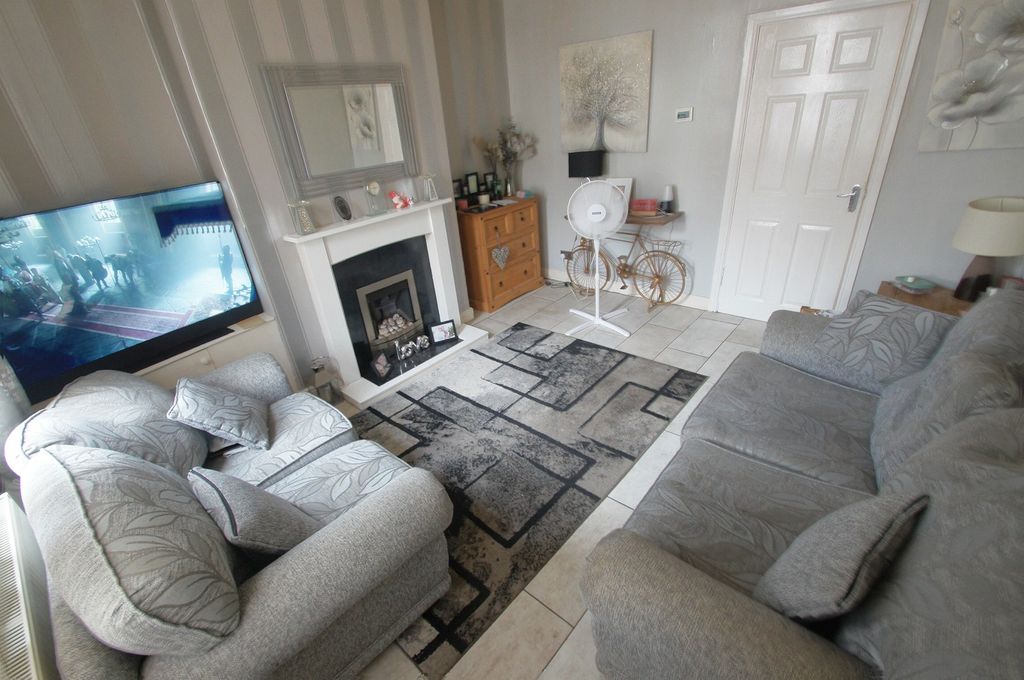 Property photo 2 of 11 Not Specified