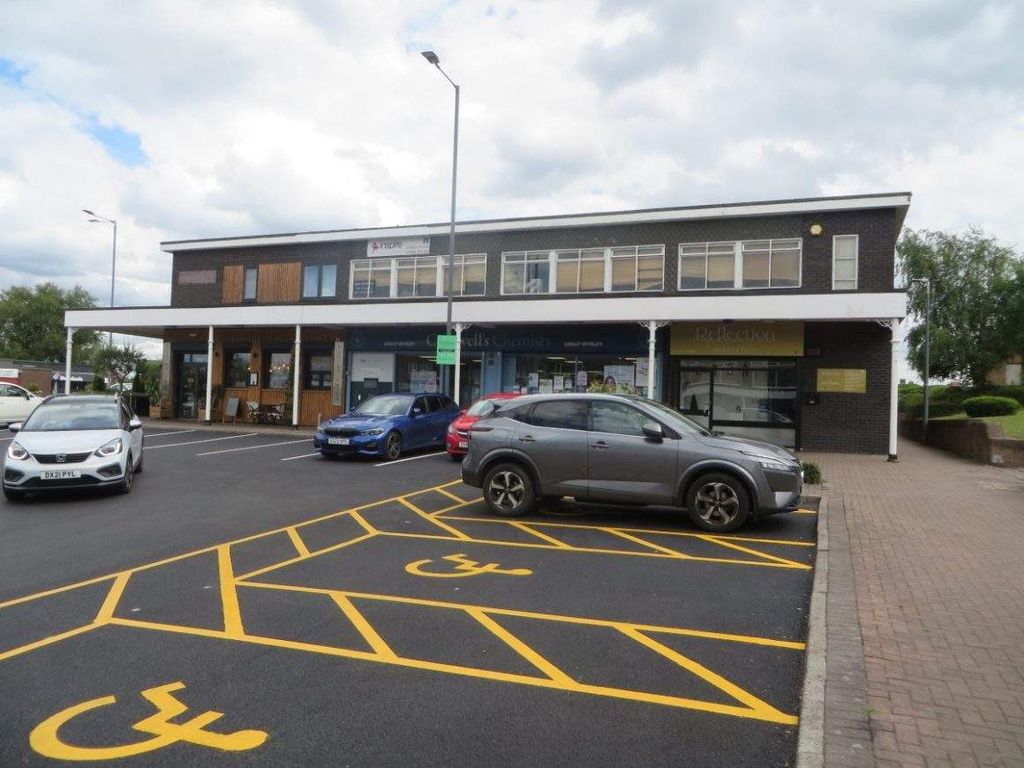 Property photo 3 of 10