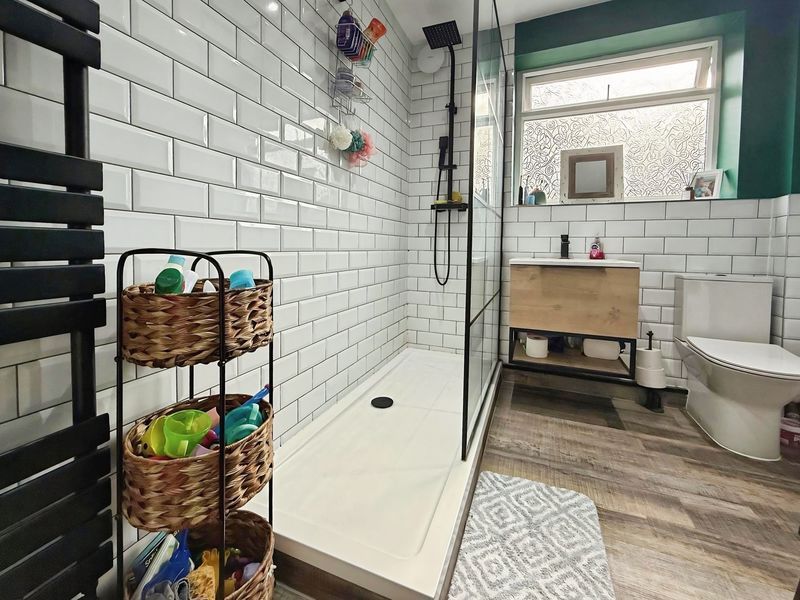 Property photo 2 of 12 Photo 1