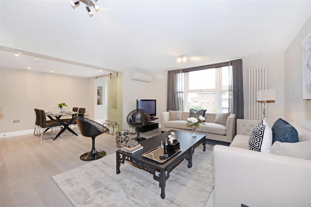 Property photo 1 of 13 Reception Room