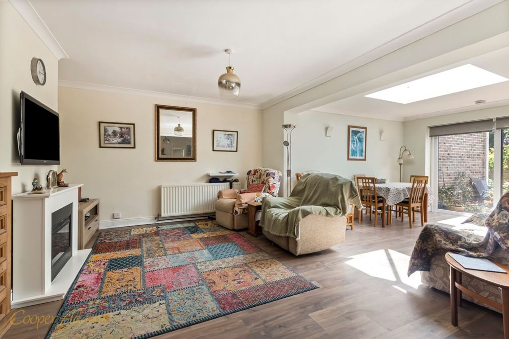 Additional image 5 of 4 bed detached house for saleChurch Street, Littlehampton BN17