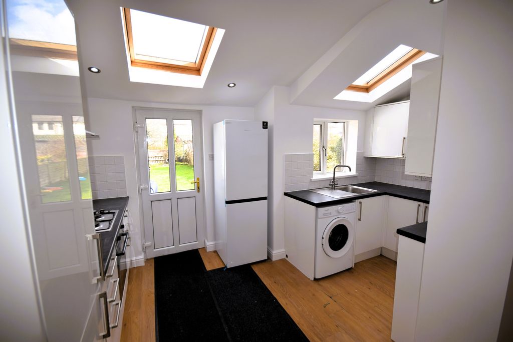 Property photo 3 of 13 Kitchen