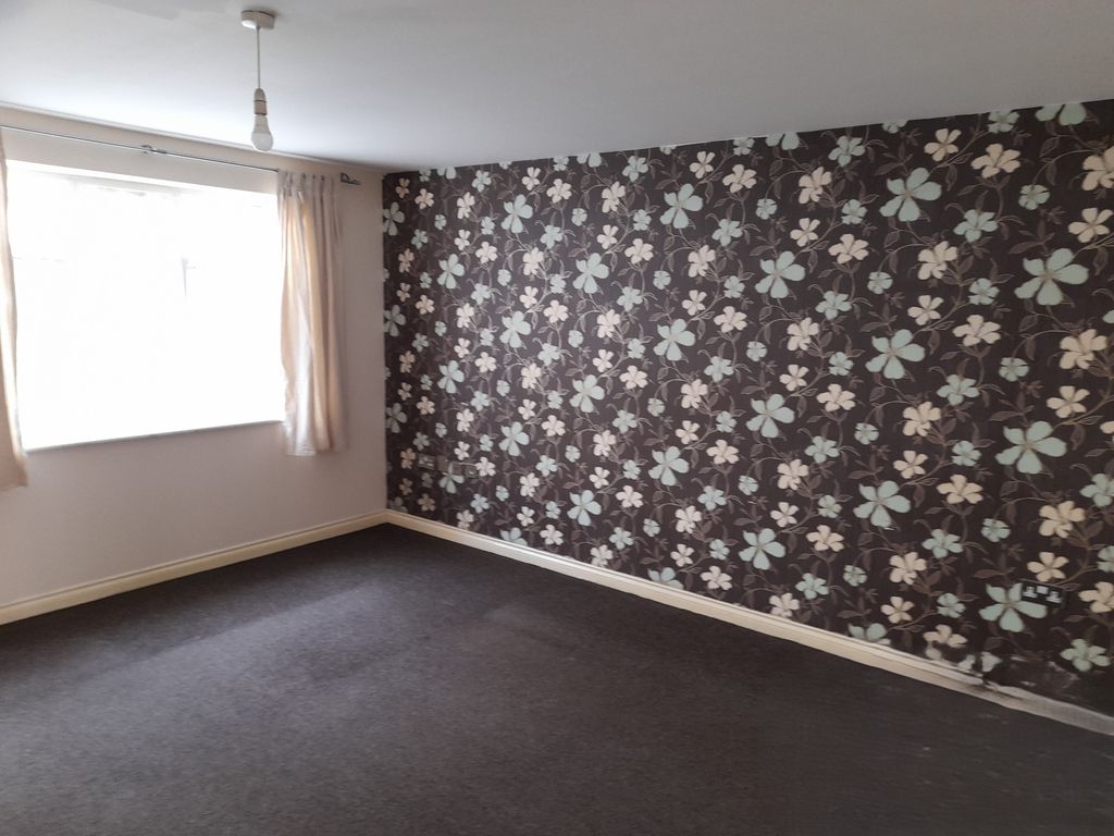 Property photo 3 of 7 Gallery