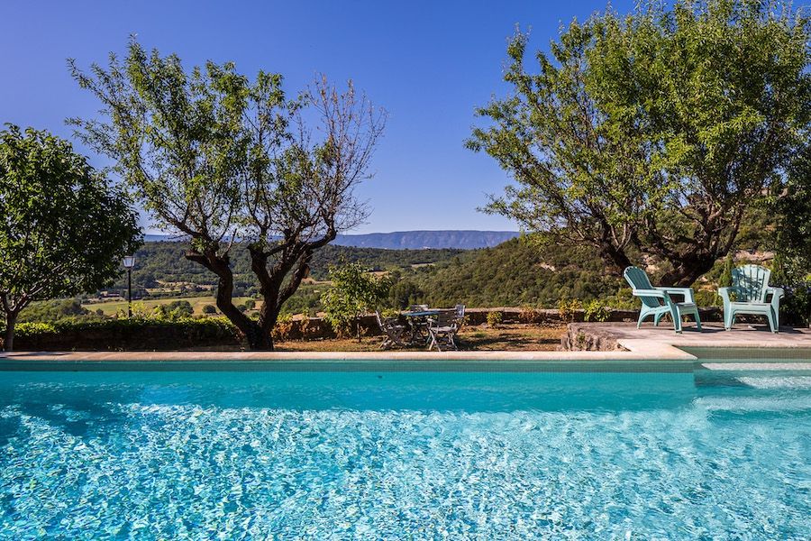 Property photo 2 of 25