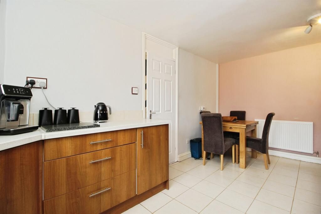 Property photo 3 of 13 Image