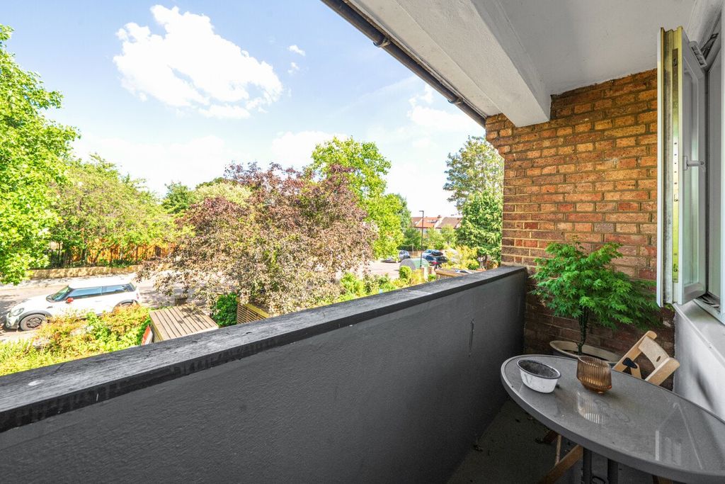 Property photo 2 of 12 Picture No. 04