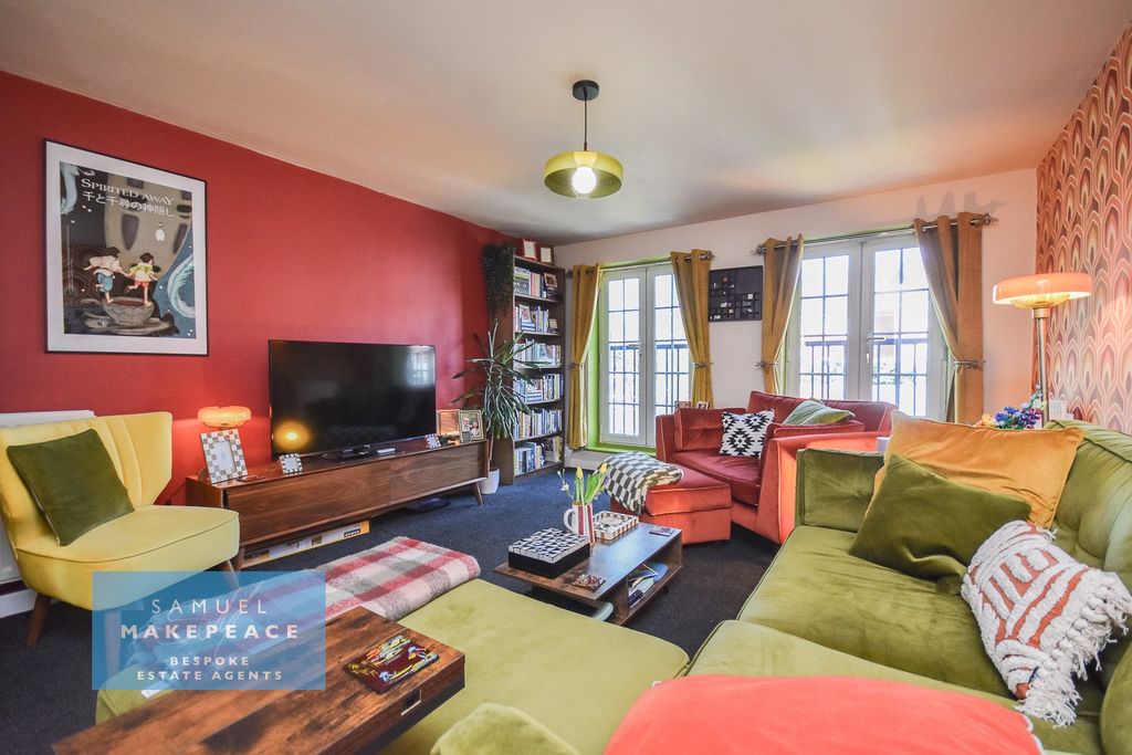 Property photo 2 of 20 Gallery