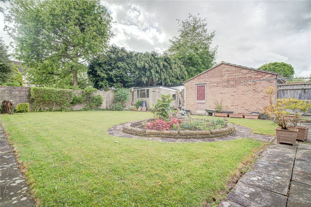 Property photo 2 of 14 Picture No. 02
