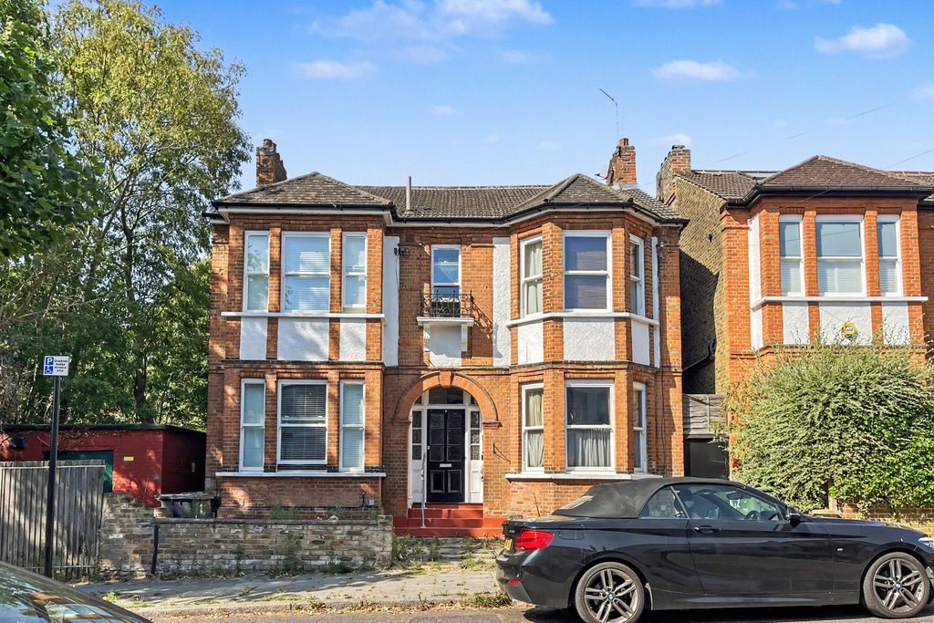 Property photo 1 of 14 2C Thurlby Road, West Norwood, London, Se27 0Rl
