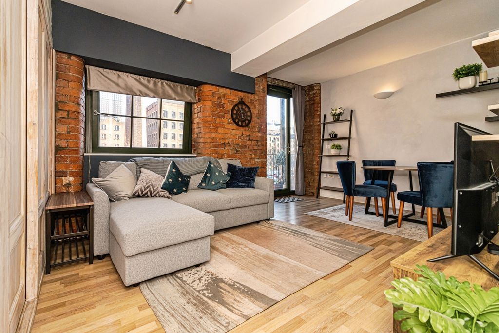 Property photo 2 of 10 Photo