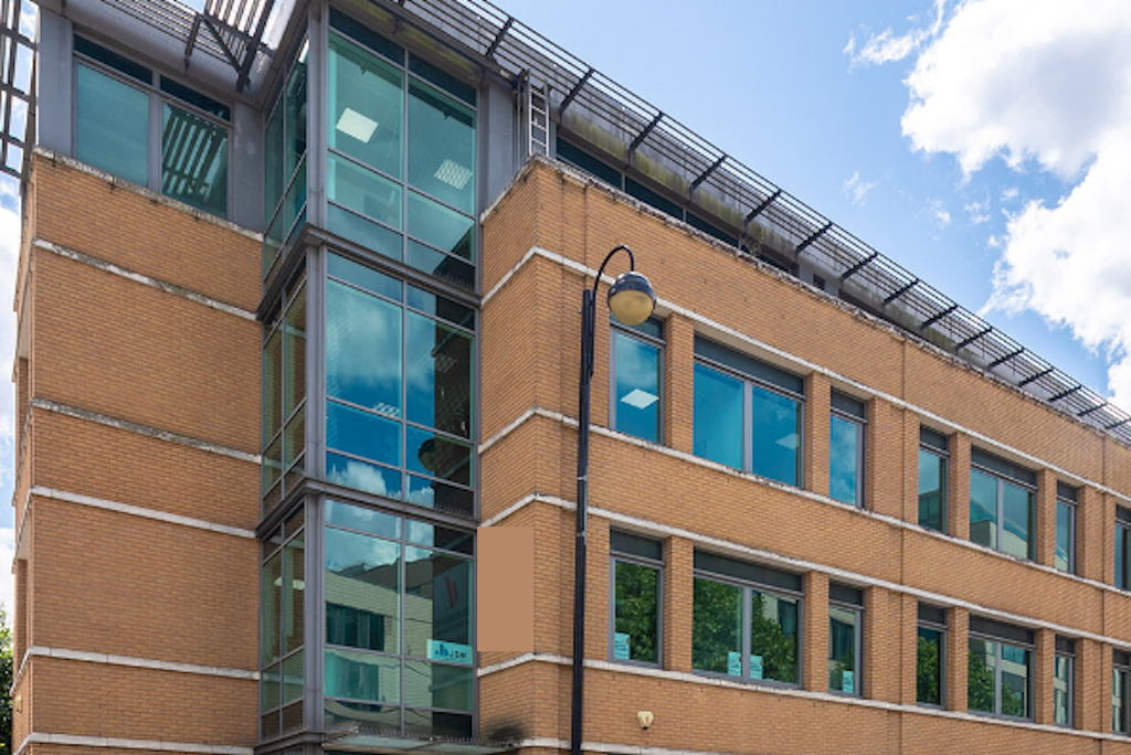 Property photo 1 of 6 Photo 0