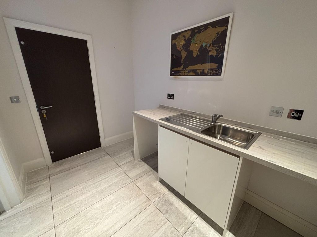Additional image 14 of 5 bed detached house for saleHayescroft Gardens, Manchester M20