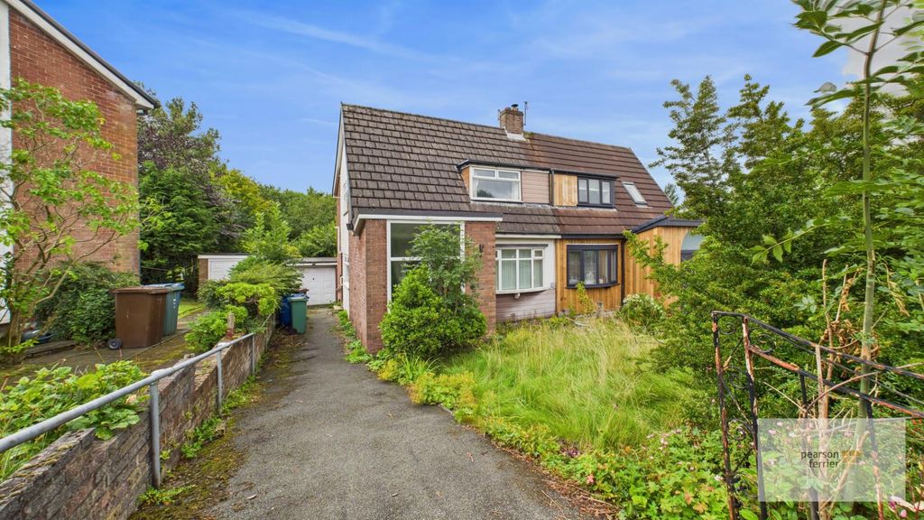 Property photo 1 of 12