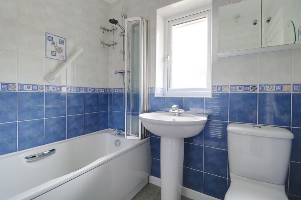 Additional image 9 of 3 bed semi-detached house to rentDinedor Avenue, Hereford. Herefordshire HR2