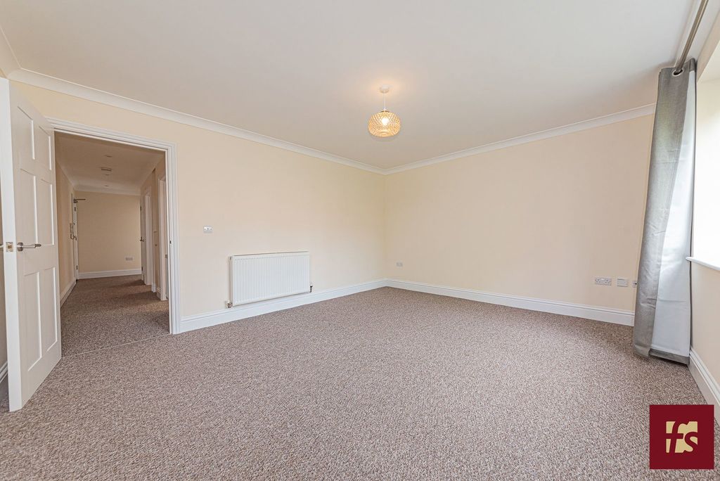 Property photo 2 of 6