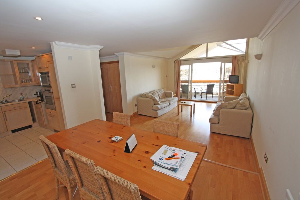 Property photo 3 of 30
