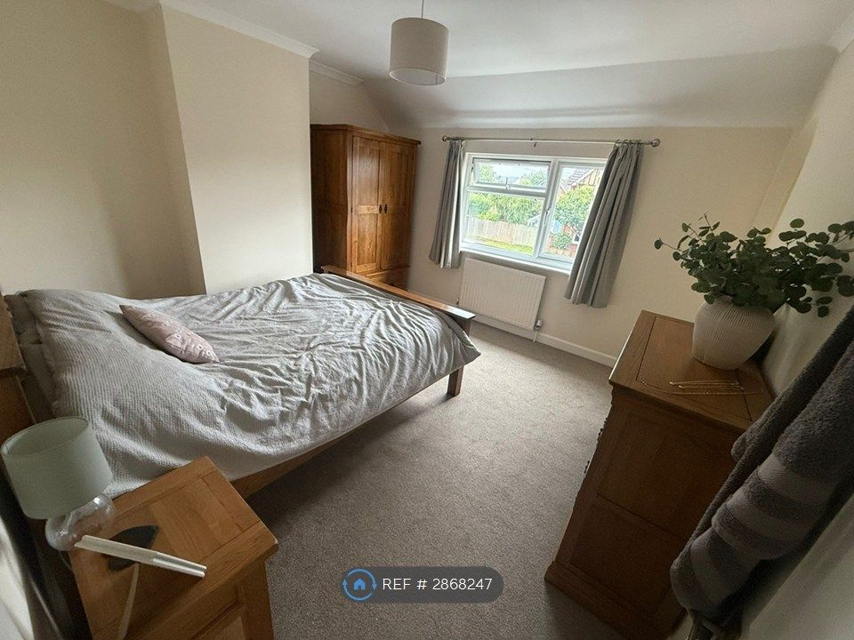 Property photo 2 of 22 Master Bedroom