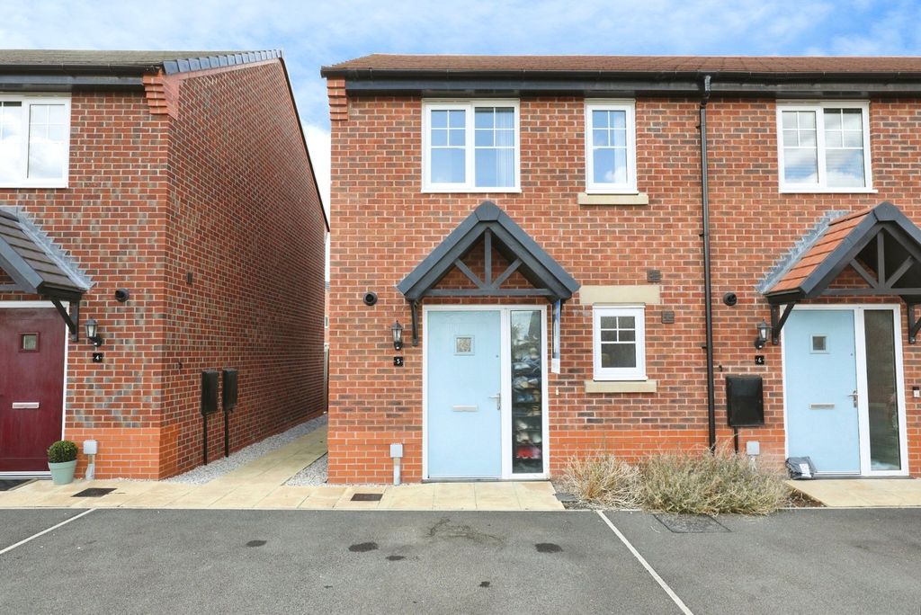 Property photo 1 of 16 Pbox-Img.Jpg