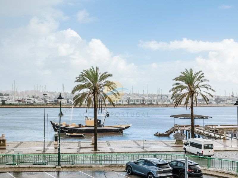 Property photo 2 of 50