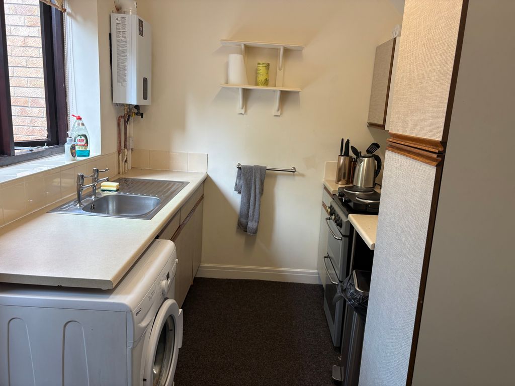 Property photo 2 of 8