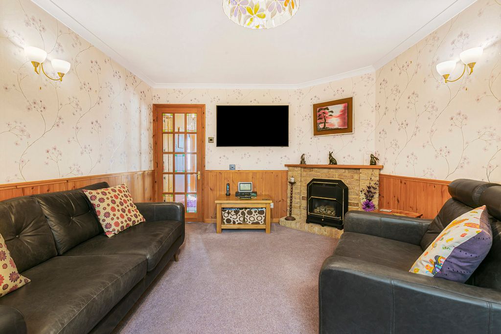 Property photo 2 of 19 Reception Room