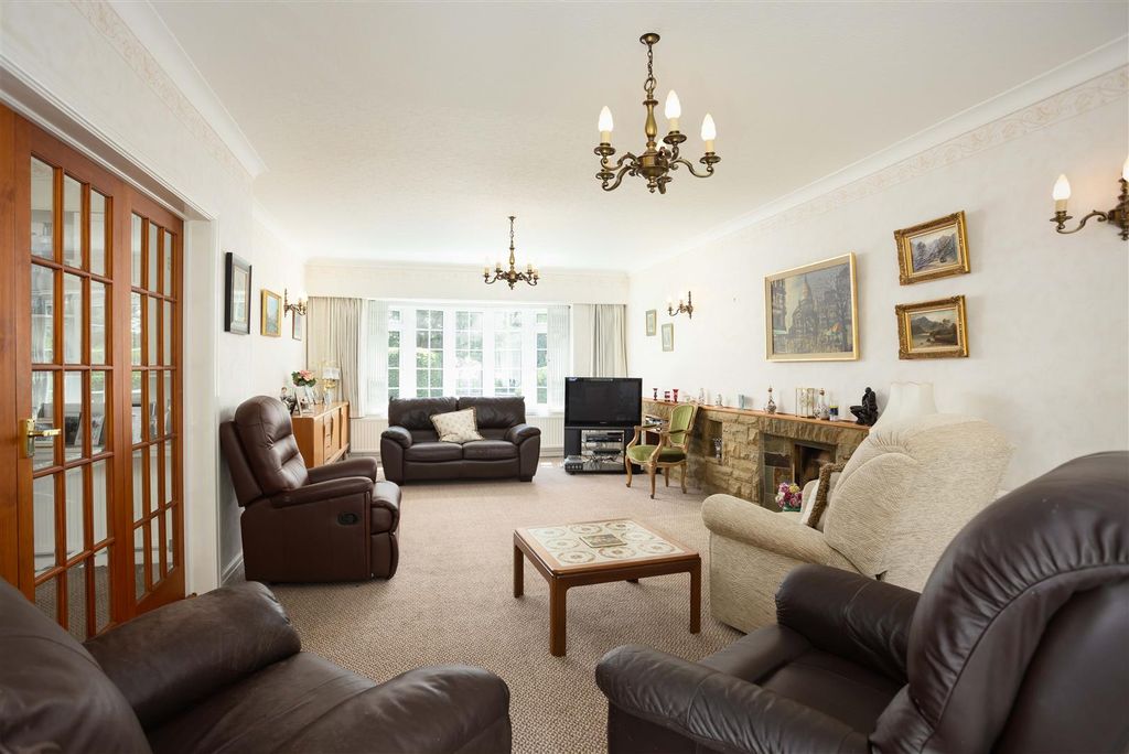 Property photo 3 of 16 00008.Jpg