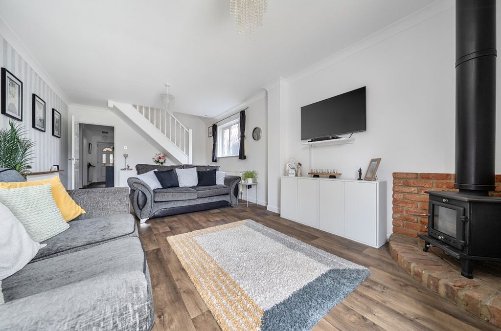 Property photo 2 of 22