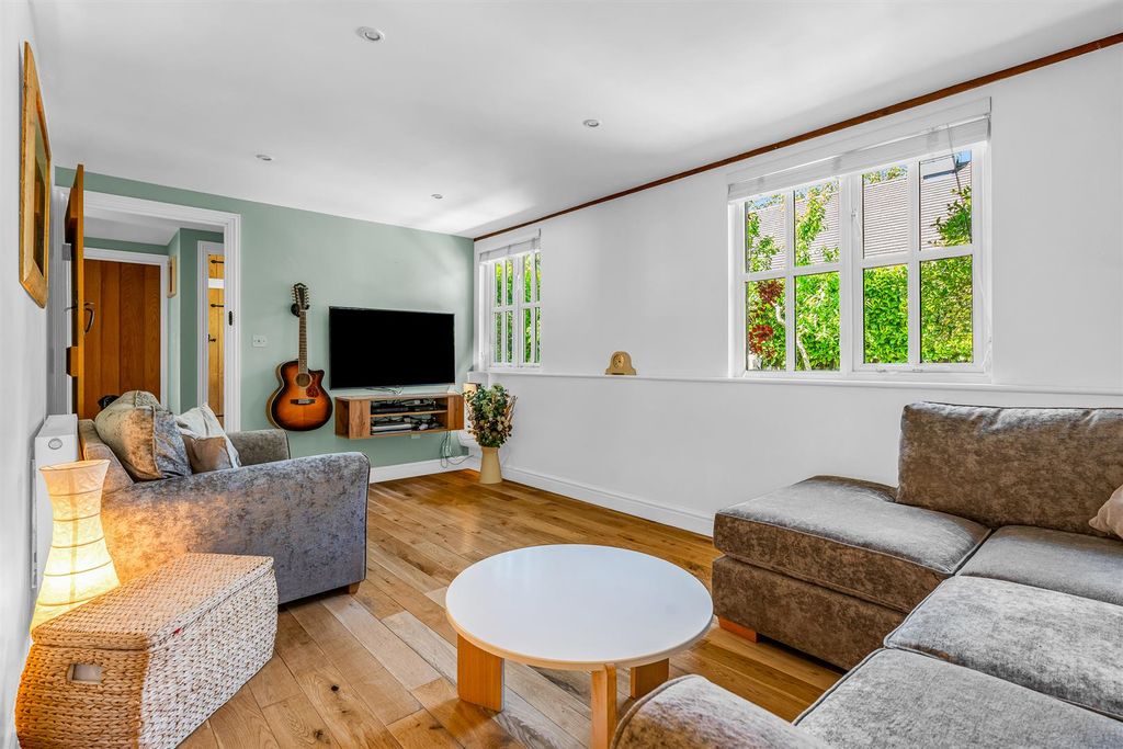 Property photo 2 of 41 Internal-5.Jpg