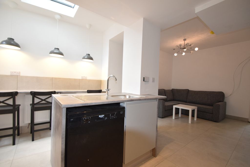 Property photo 3 of 6 Photo 3