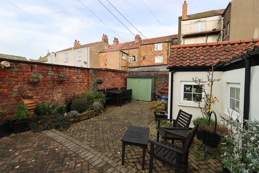 Additional image 18 of 4 bed cottage for saleReynolds Street, Filey YO14