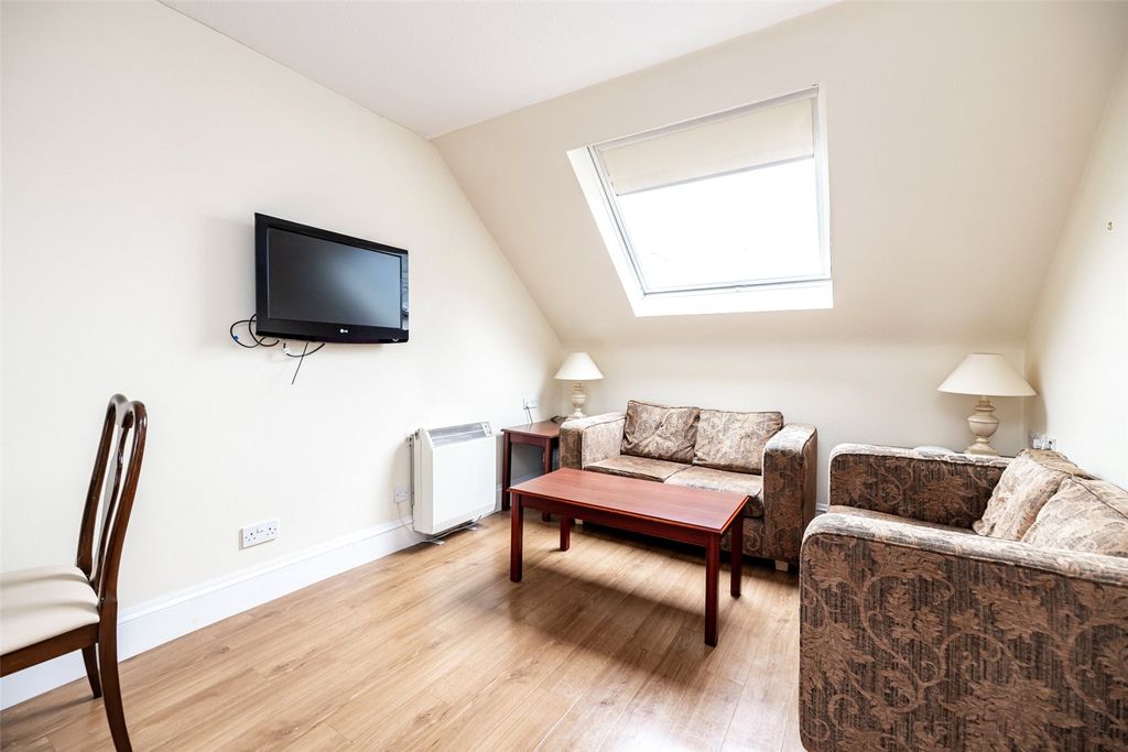 Property photo 3 of 6 Picture No. 07