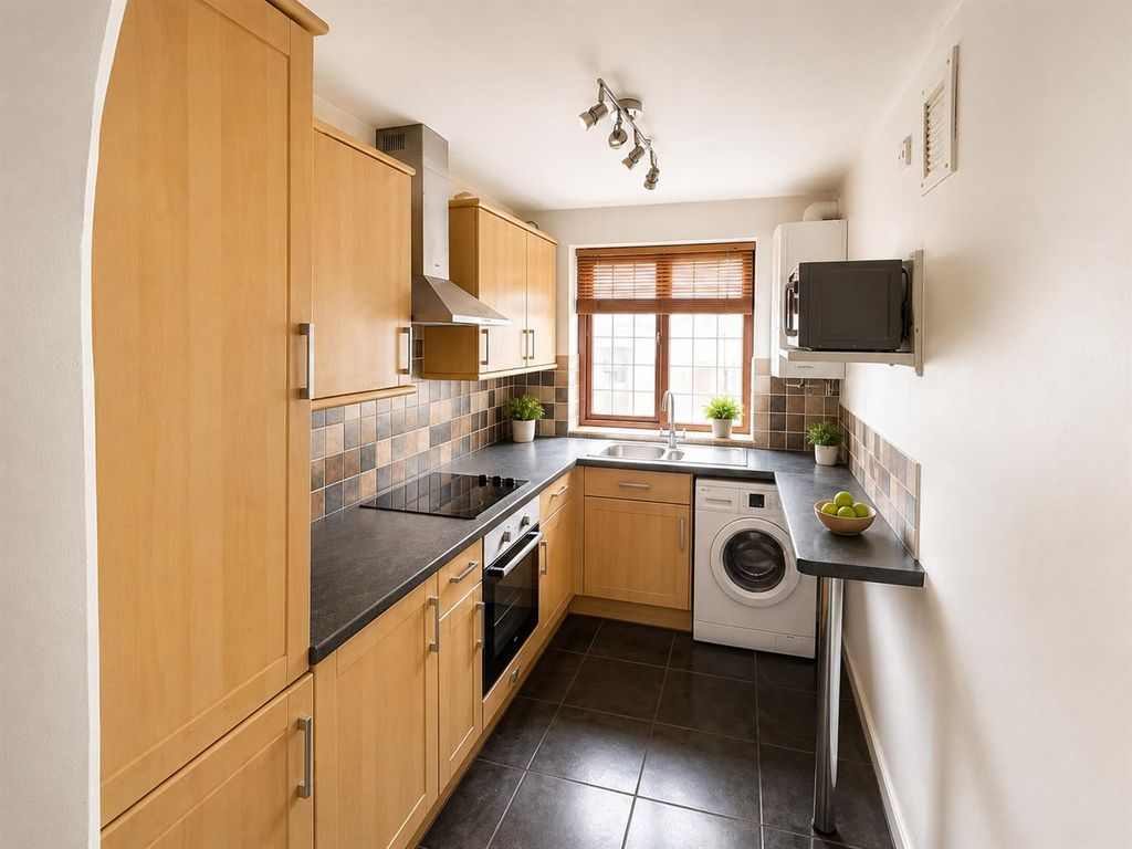 Property photo 2 of 7