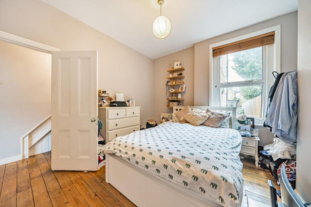 Property photo 3 of 16 Picture 3