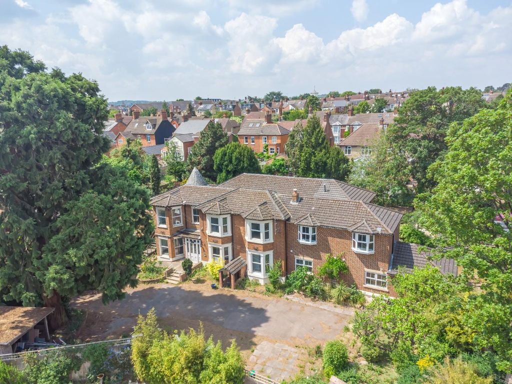 Property photo 1 of 13