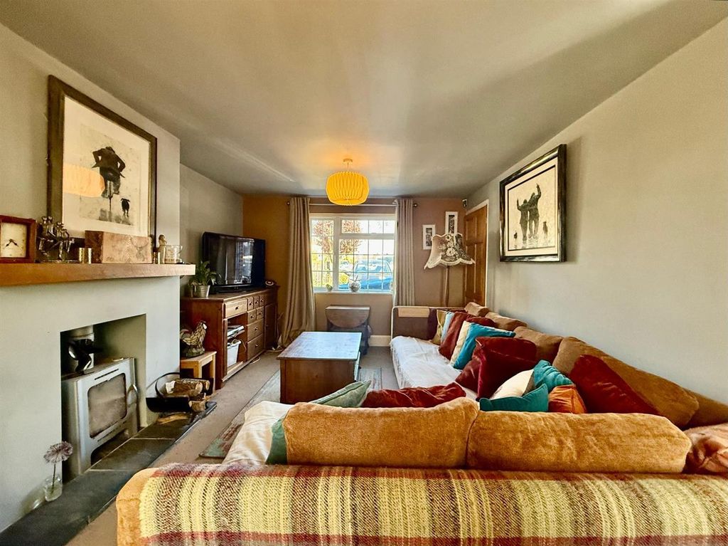 Property photo 2 of 18 2
