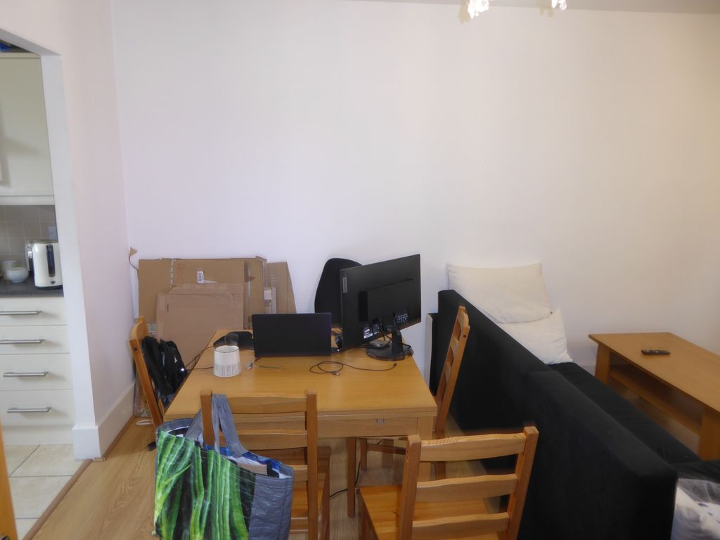 Property photo 3 of 7 Lounge/Diner