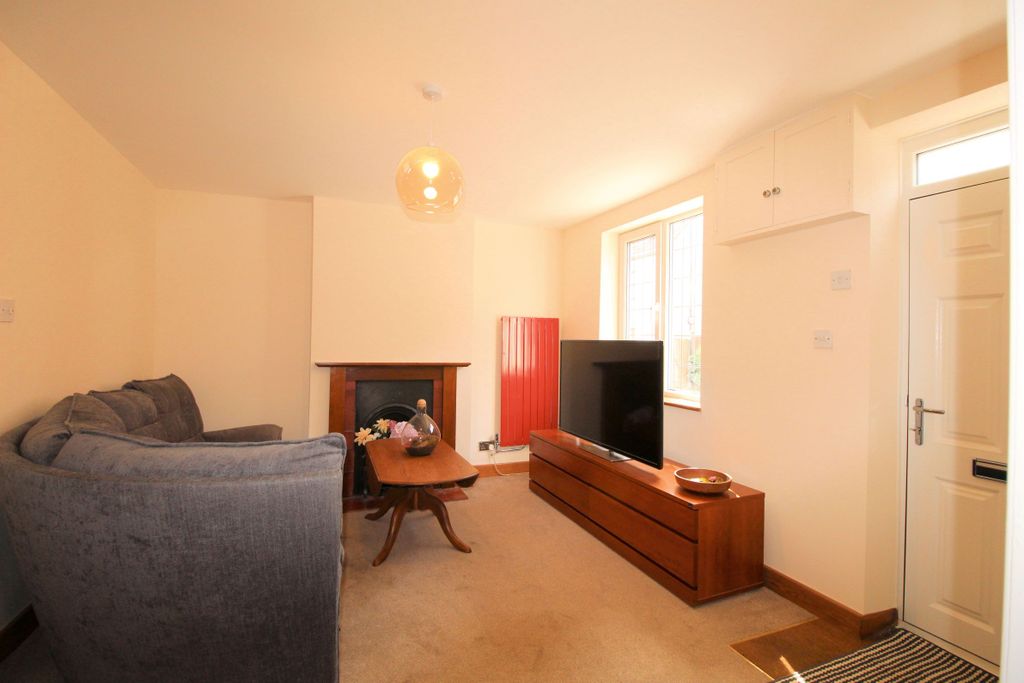 Property photo 2 of 16 Img_3274