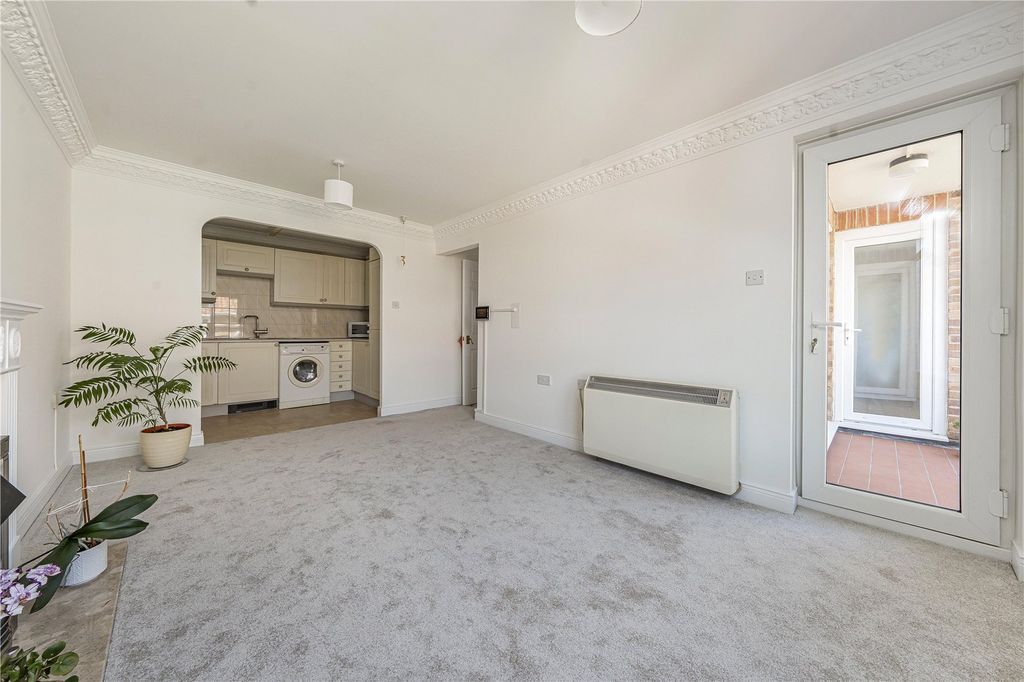Property photo 2 of 18 Picture No. 06