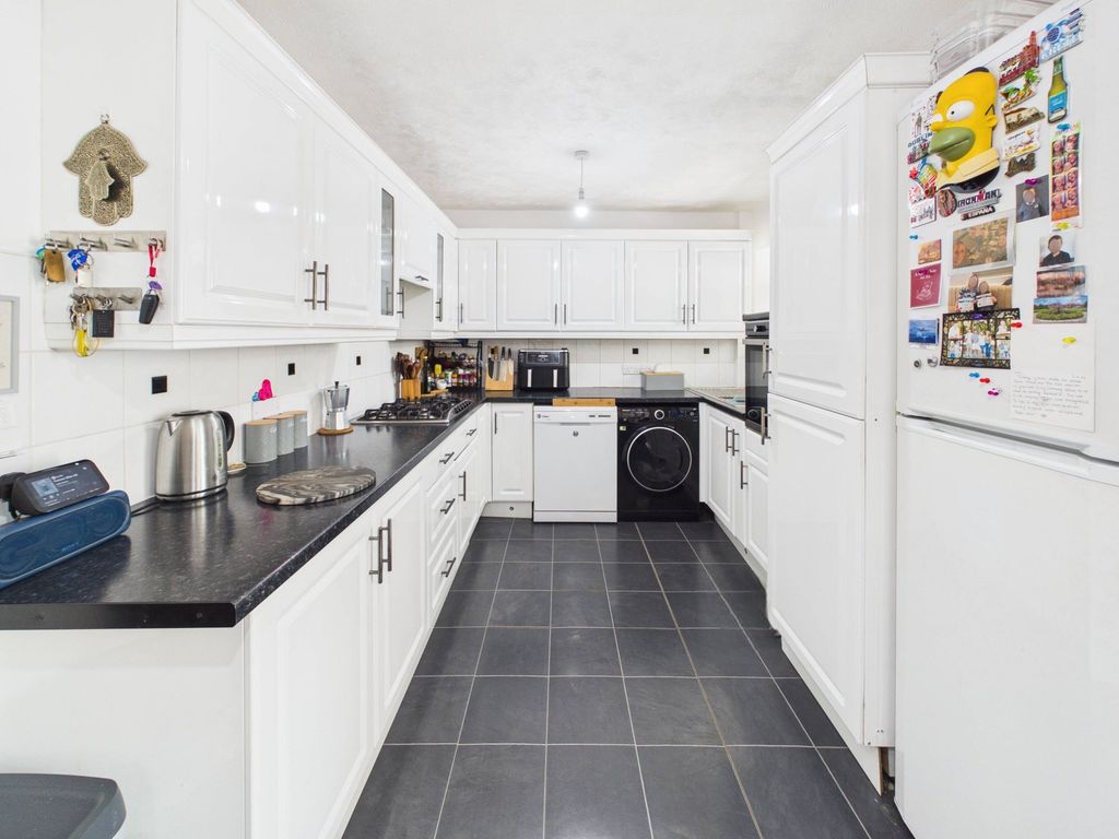 Property photo 3 of 30