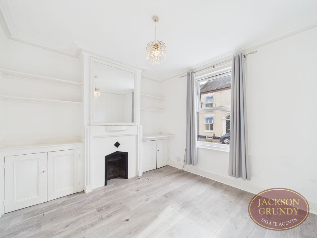 Property photo 2 of 16 Denmark Road