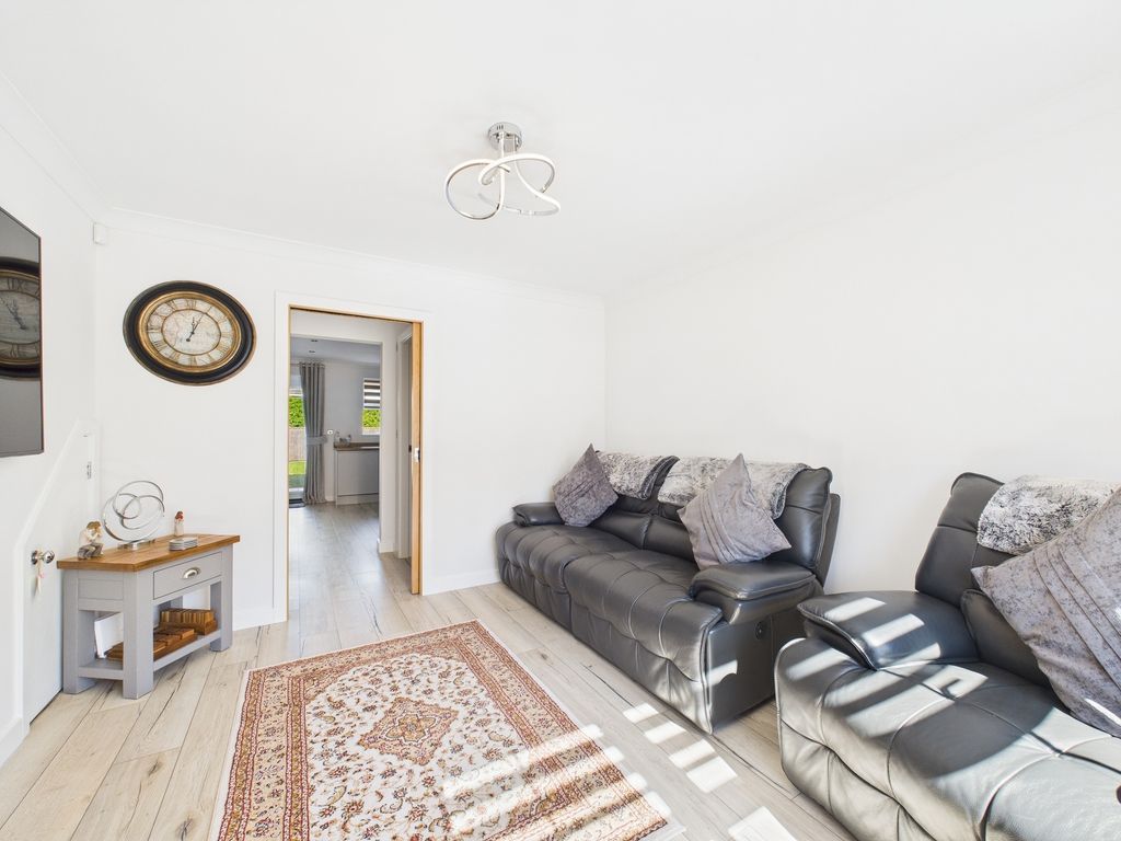 Property photo 2 of 33