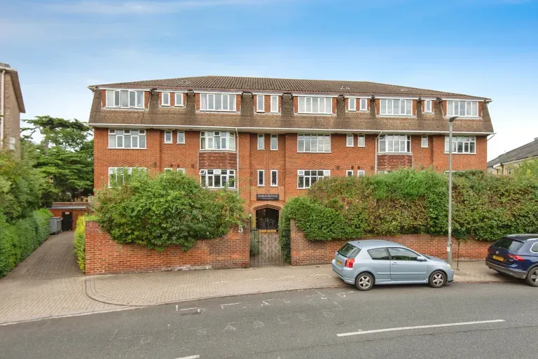 Property photo 1 of 11