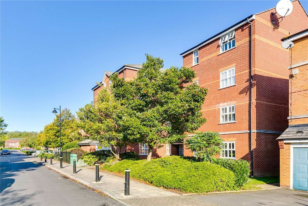 Property photo 1 of 8