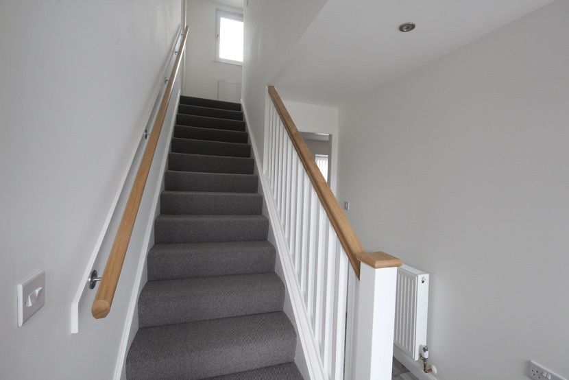 Property photo 3 of 19 Staircase