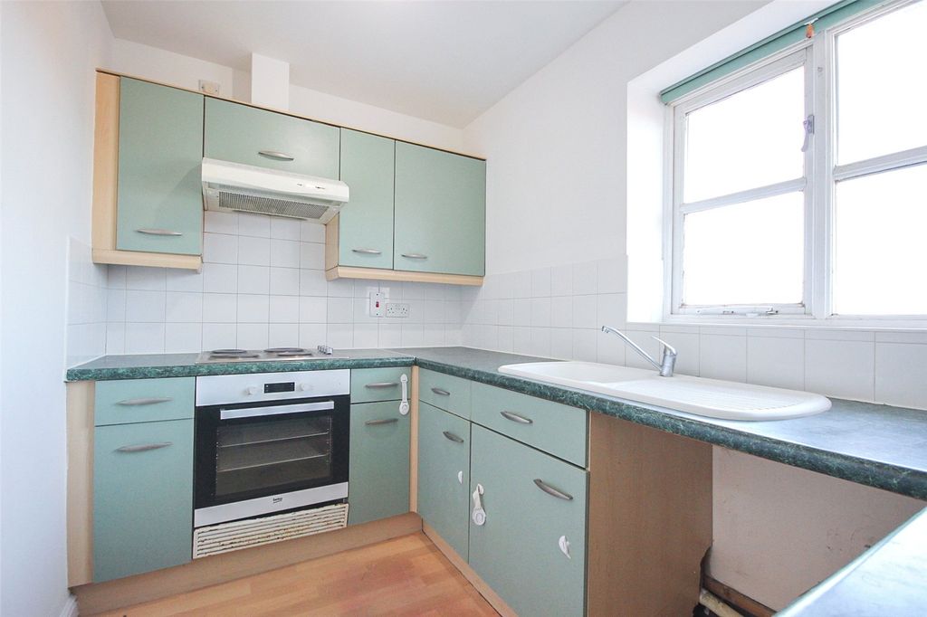 Property photo 3 of 6 Picture No. 08