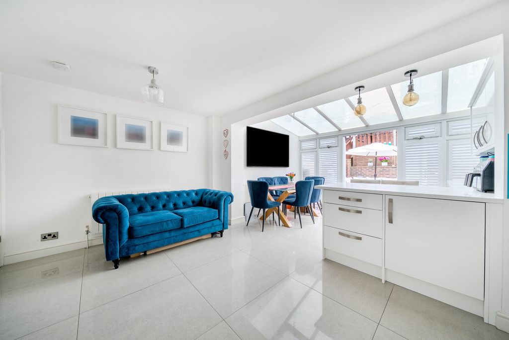 Property photo 3 of 20 1485275-14-6A4503...